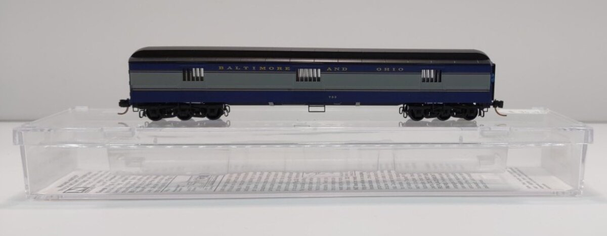 Micro-Trains 14900090 N Baltimore & Ohio 70' Heavyweight Horse Car #733