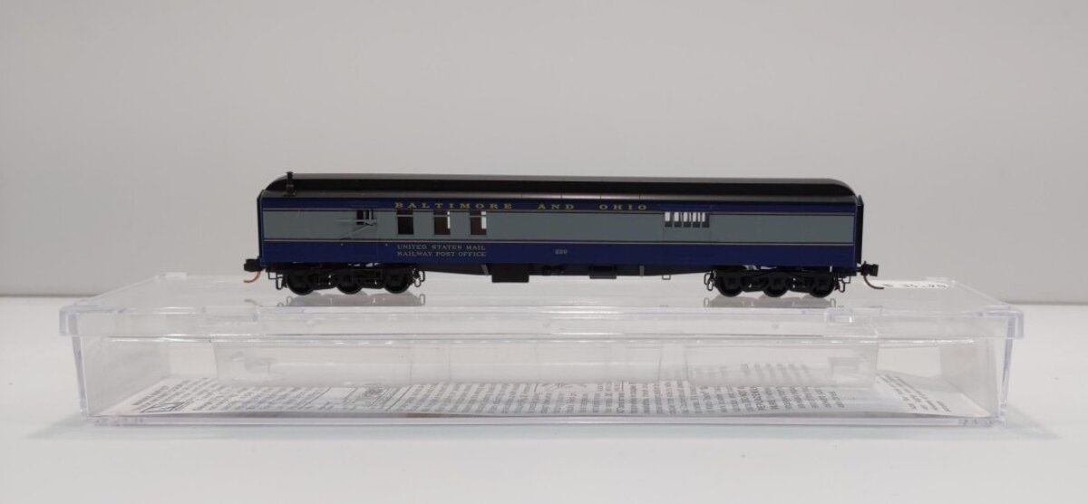 Micro-Trains 14800090 N Baltimore and Ohio 70' Heavyweight Mail Baggage Car #229