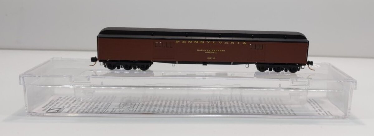 Micro-Trains 14700050 N Pennsylvania 70' Express Baggage Car #6016