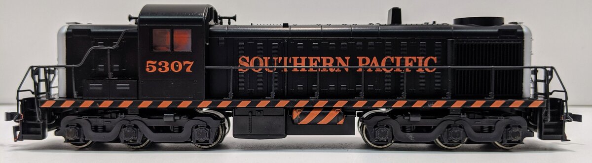 Atlas 8175 HO Scale Southern Pacific RSD-4/5 Diesel Locomotive # 5307