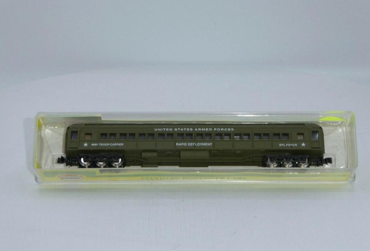 Model Power 88611 US Army Heavyweight Coach