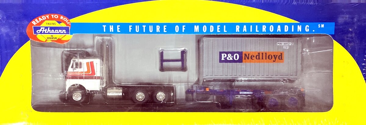 Athearn 92131 HO Scale P&O Nedlloyd 20' Container w/Tractor Trailer