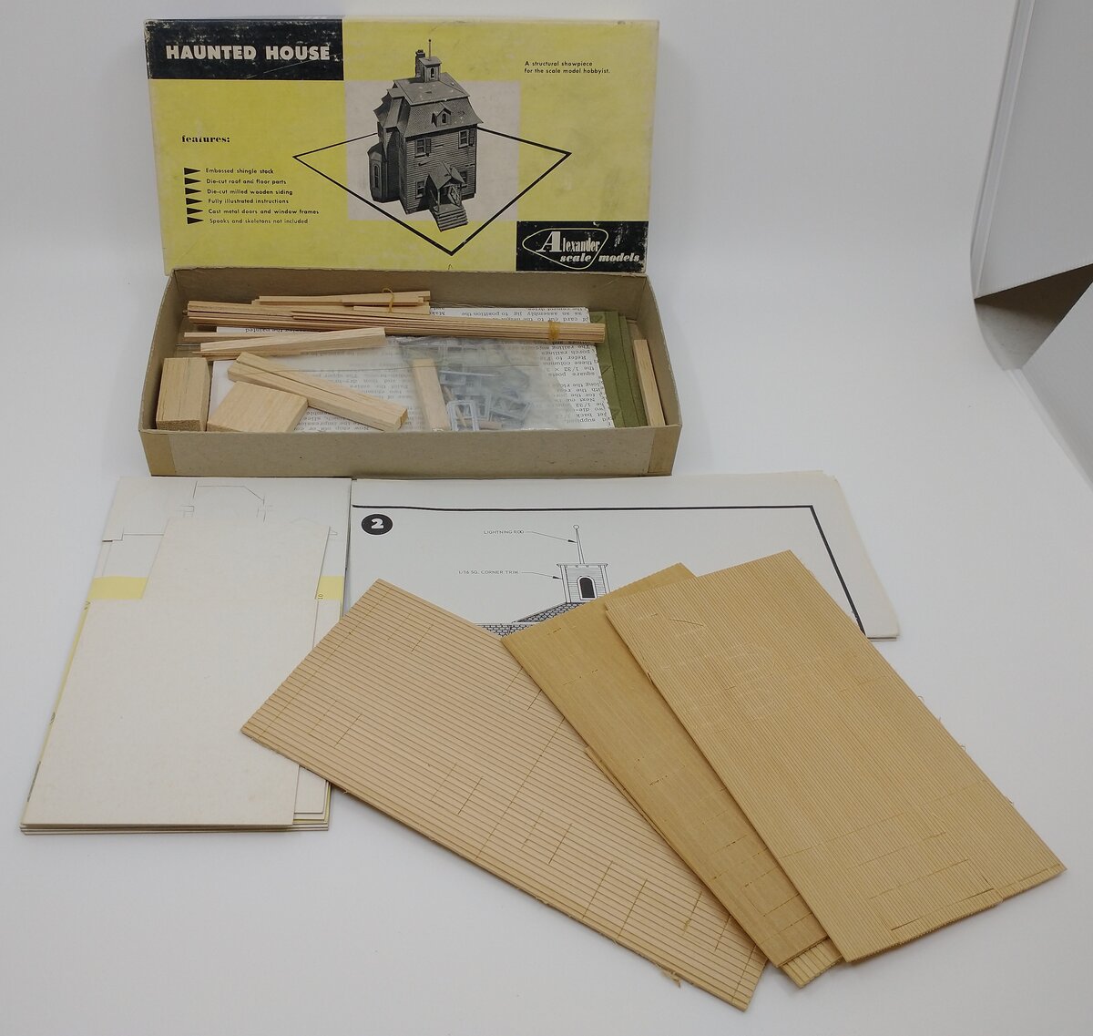 Alexander Scale RS-558 HO Haunted House Building Kit