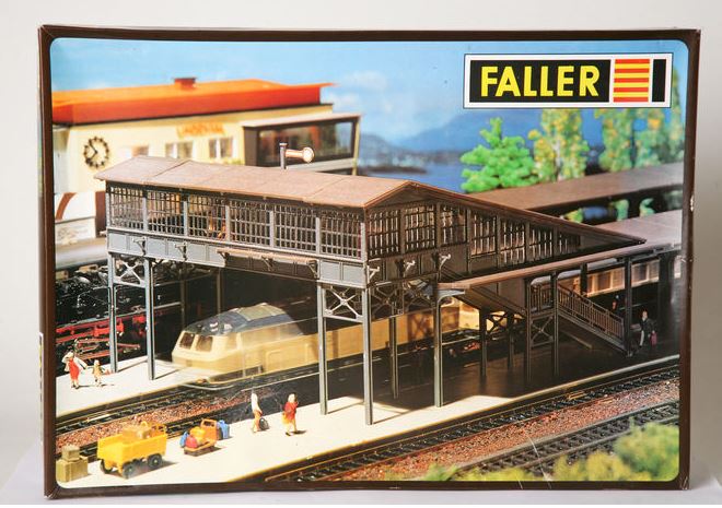 Faller B-185 Covered Passenger Bridge Kit