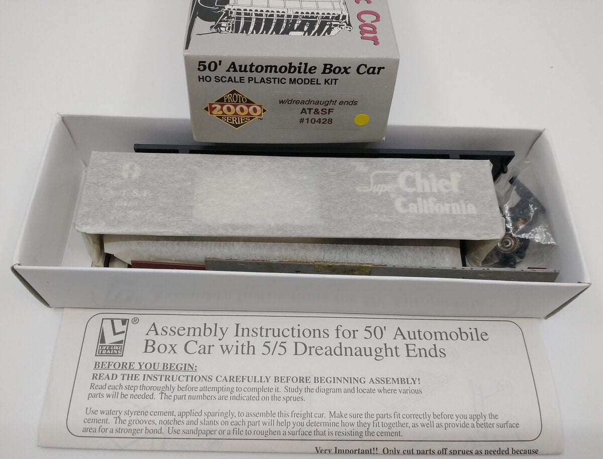 Proto 2000 10428 HO AT&SF 50' Automobile Boxcar W/Dreadnaught Ends Kit