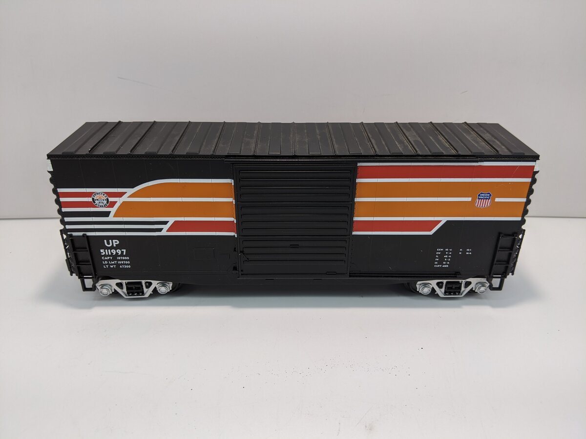 MTH 30-74504 O Gauge Southern Pacific 40’ High Cube Box Car V2 #511997