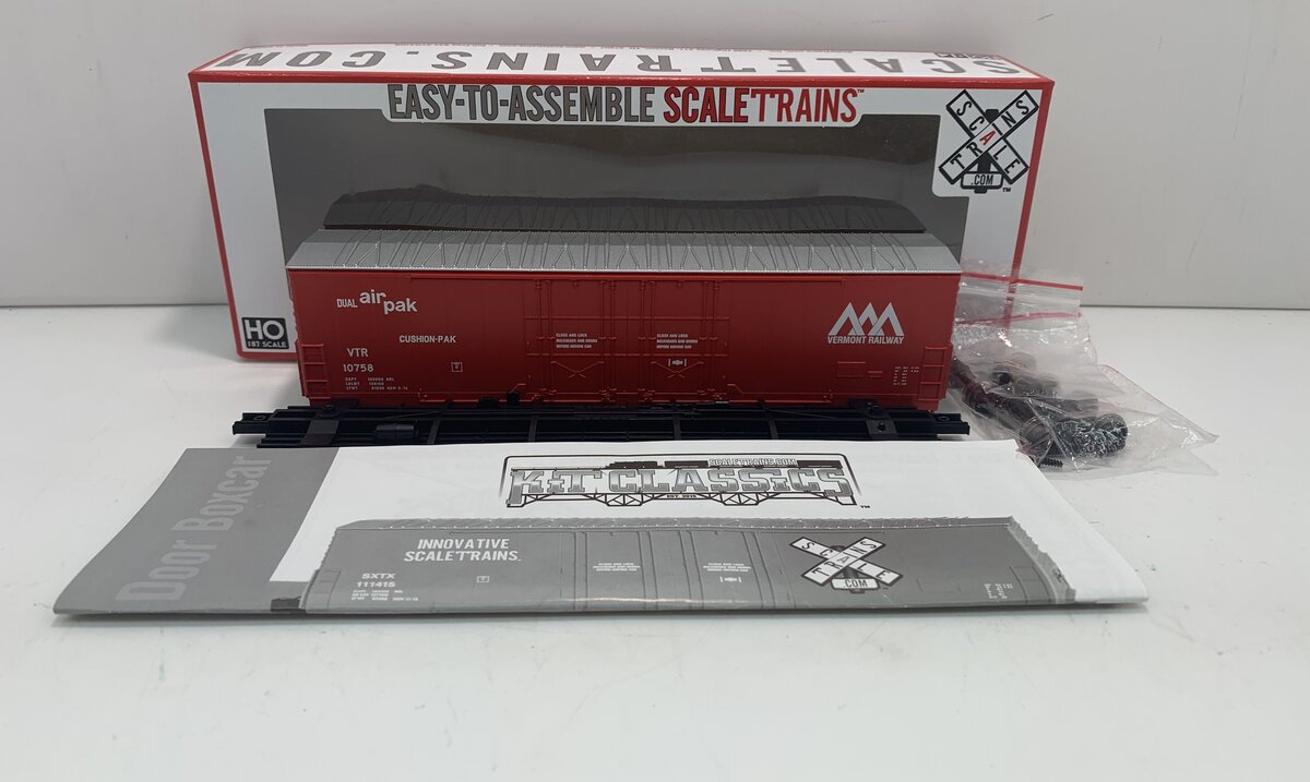 Scale Trains SXT1022 HO Vermont Railway 5100 RBL 8' Plug Door Boxcar