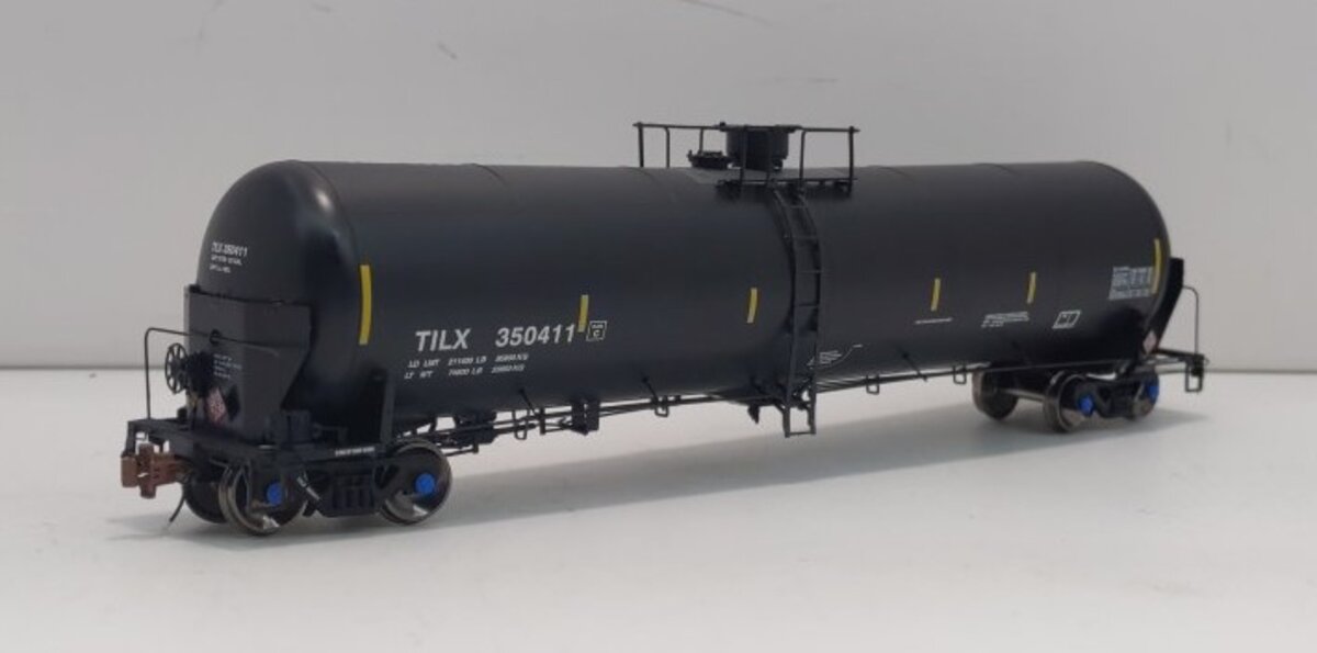 Scale Trains SXT30056 HO TILX Trinity Rail 31,000 Crude Oil Tank Car #350411