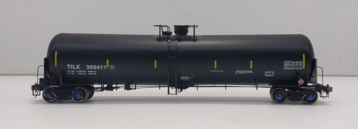 Scale Trains SXT30056 HO TILX Trinity Rail 31,000 Crude Oil Tank Car #350411