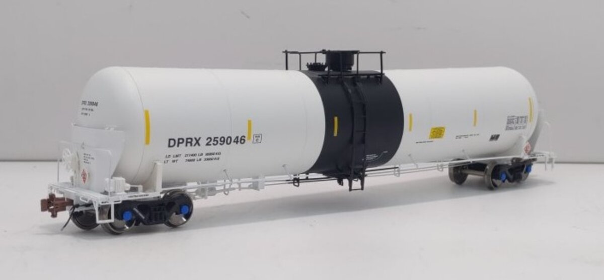 Scale Trains SXT30027 HO DPRX Trinity Rail 31,000 Crude Oil Tank Car #259046
