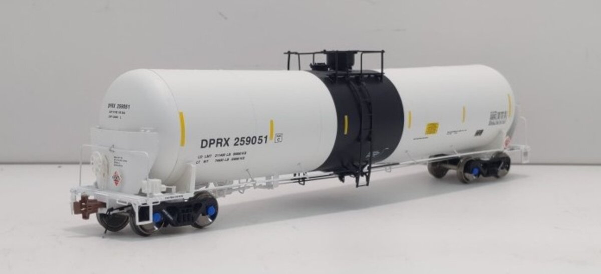 Scale Trains SXT30028 HO DPRX Trinity Rail 31,000 Crude Oil Tank Car #259051