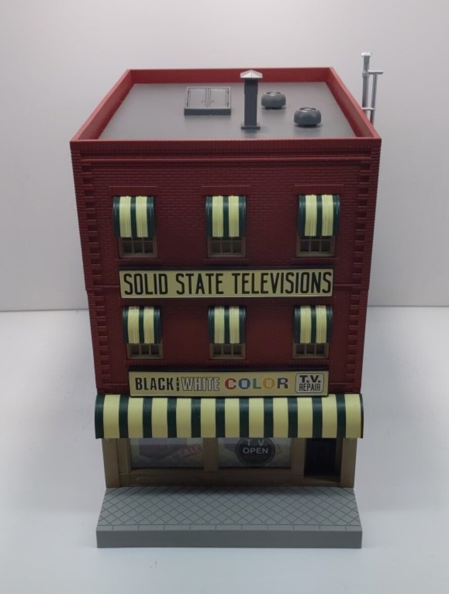 MTH 30-90272 Solid State Televisions 3-Story City Building w/Blinking Sign