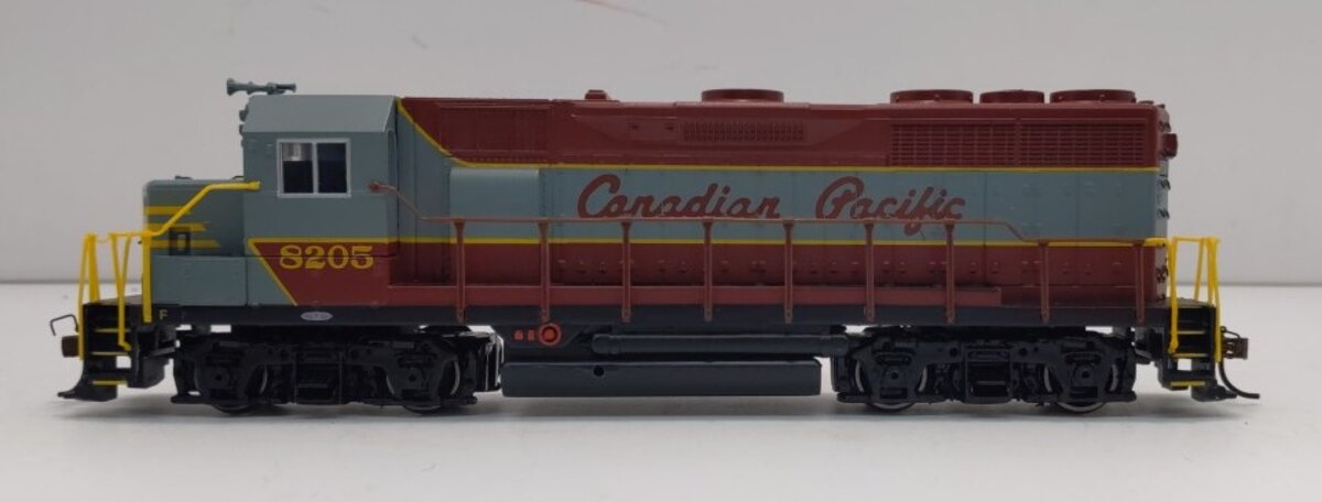 Bachmann 60705 HO Canadian Pacific EMD GP35 Diesel Locomotive w
