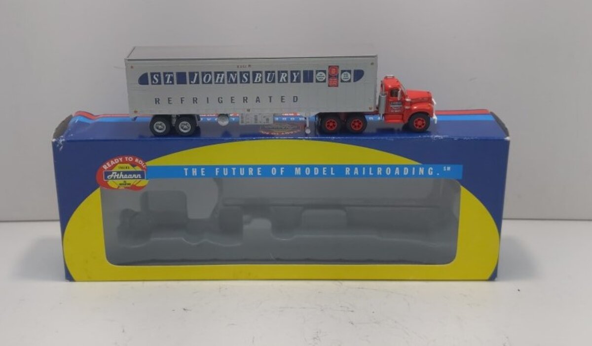 Athearn 93189 HO St. Johnsbury Mack B Tractor With 40'''' Trailer