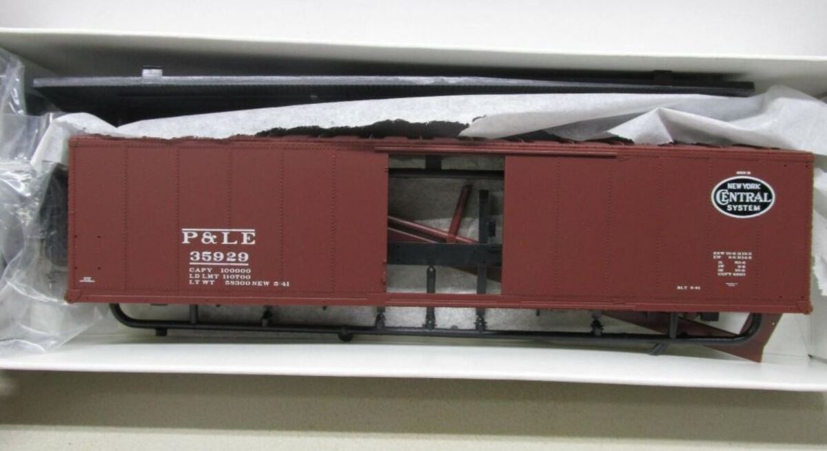 Proto 2000 35929 Life Like P&LE HO 50' Boxcar Kit