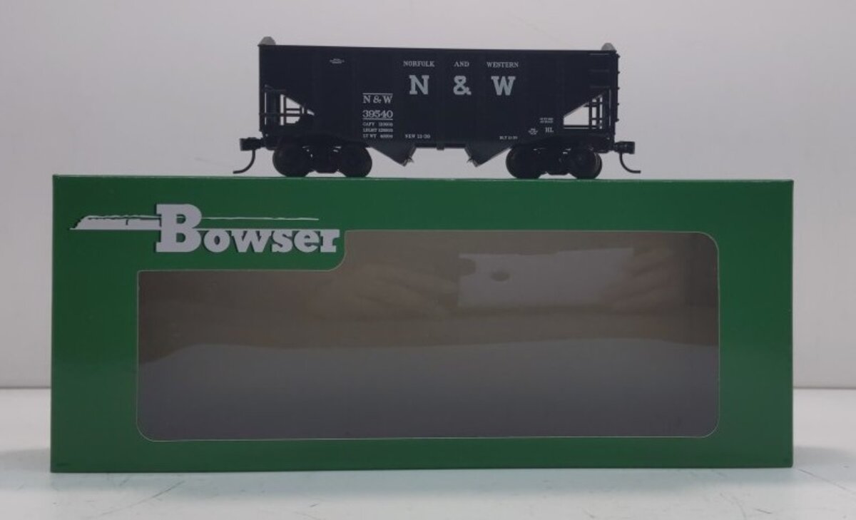 Bowser 42269 HO Norfolk & Western Peaked End 55-Ton Fishbelly Hopper Car #39540