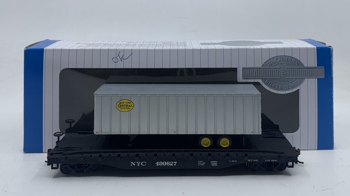 Bachmann 16703 HO New York Central 52' 6" Flatcar w/35' Piggyback Trailer
