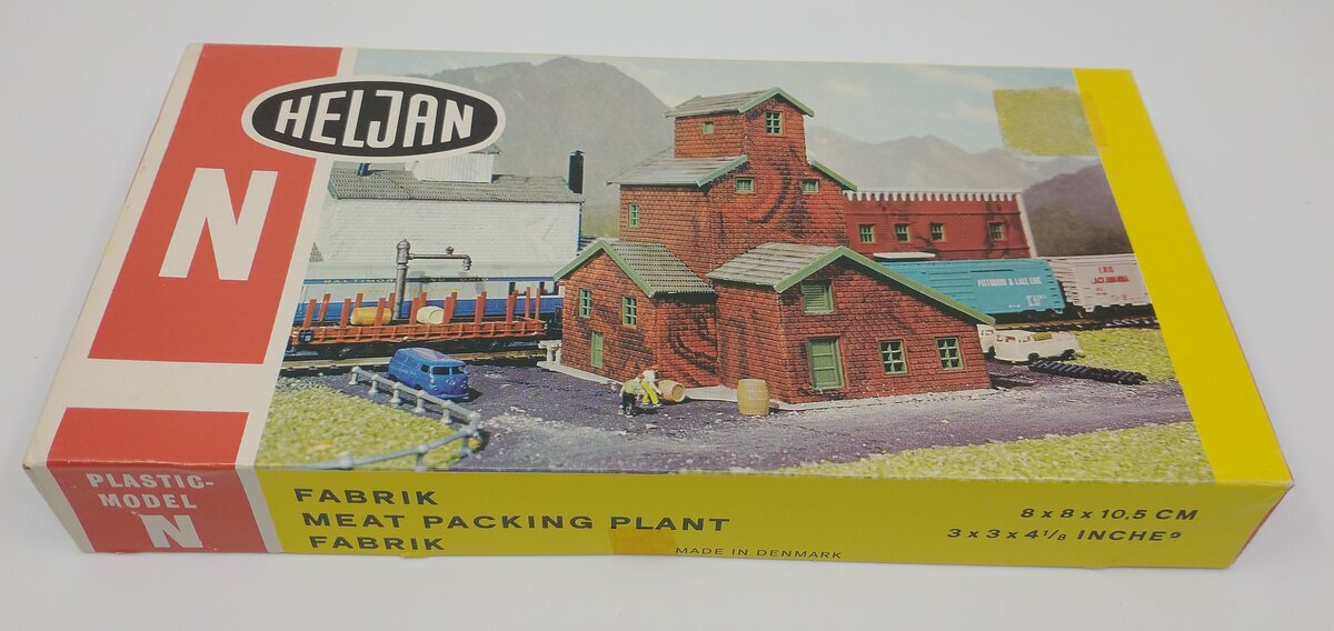 Heljan 673 N Scale Meat Packing Plant kit