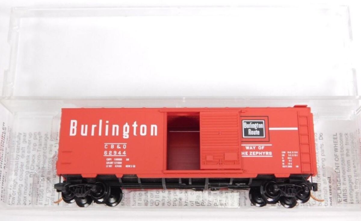 Micro-Trains 02000170 N CB&Q 40' Standard Single Door Boxcar #62944