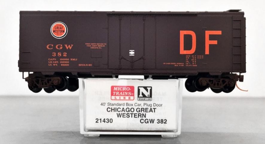 Micro-Trains 02100430 N Chicago Great Western 40' Plug Door Boxcar #382