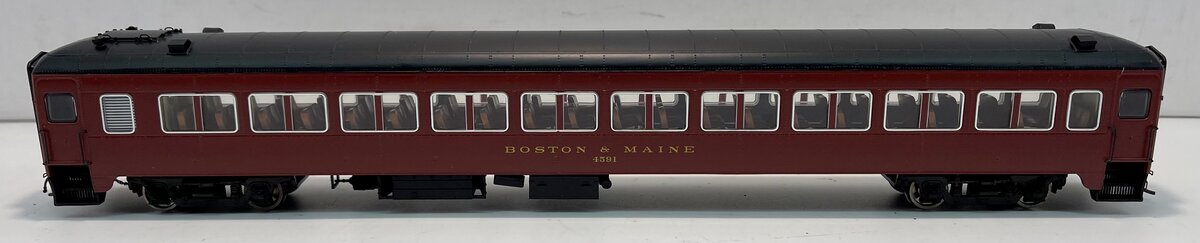 Rapido Trains 109135 HO Boston & Maine 10-Window Coach #4591