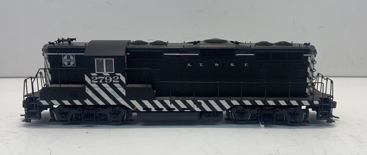 Proto 2000 23002 Life Like HO AT&SF GP7 Phase II Diesel Locomotive #2792