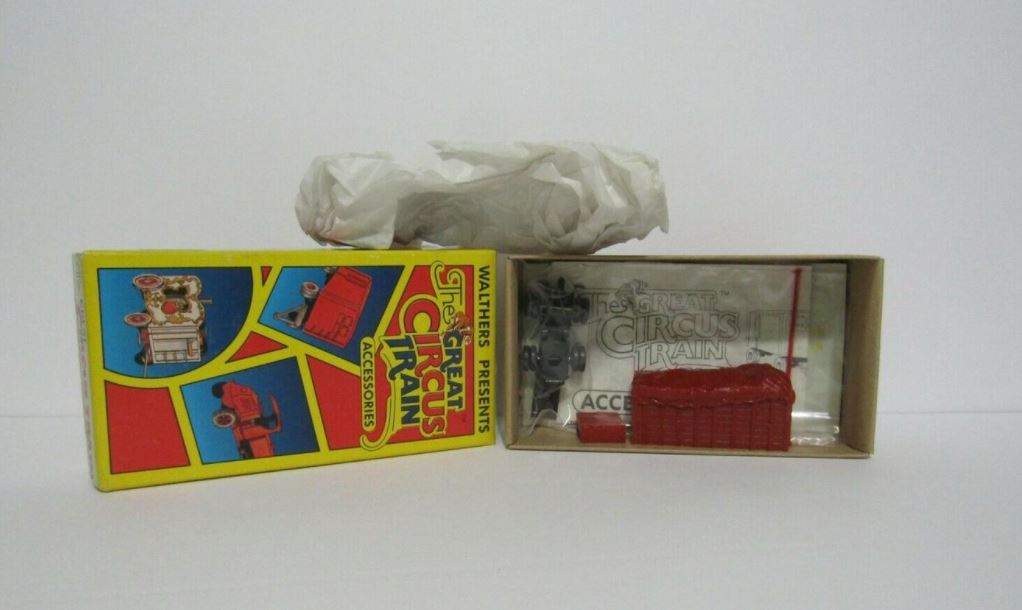 Walthers 933-1362 HO The Great Circus Train Canvas Wagon Kit