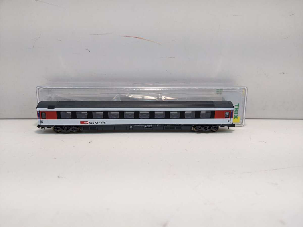 Trix 15086 EuroCity Open Seating Car