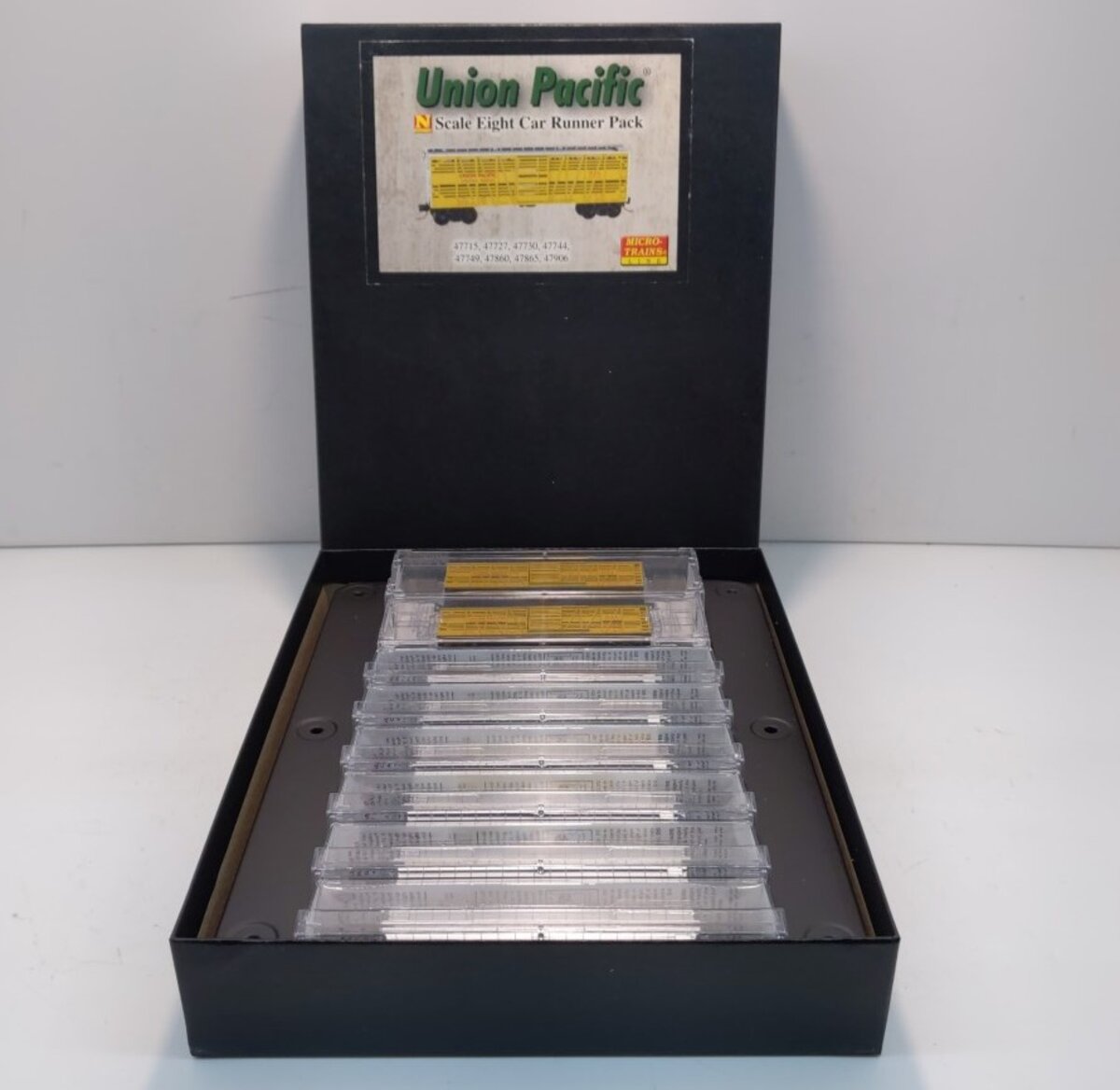 Micro-Trains 99300809 N UP 40' Despatch Stock Car Runner Pack (Set of 8)
