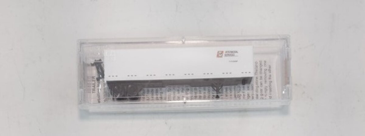 Micro-Trains 45100250 N Tip International Services 45' Van Trailer #222397