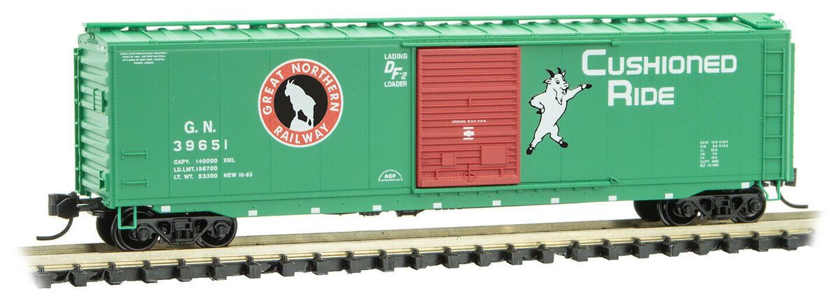Micro-Trains 03100530 N Great Northern 50' Single Door Boxcar #39651