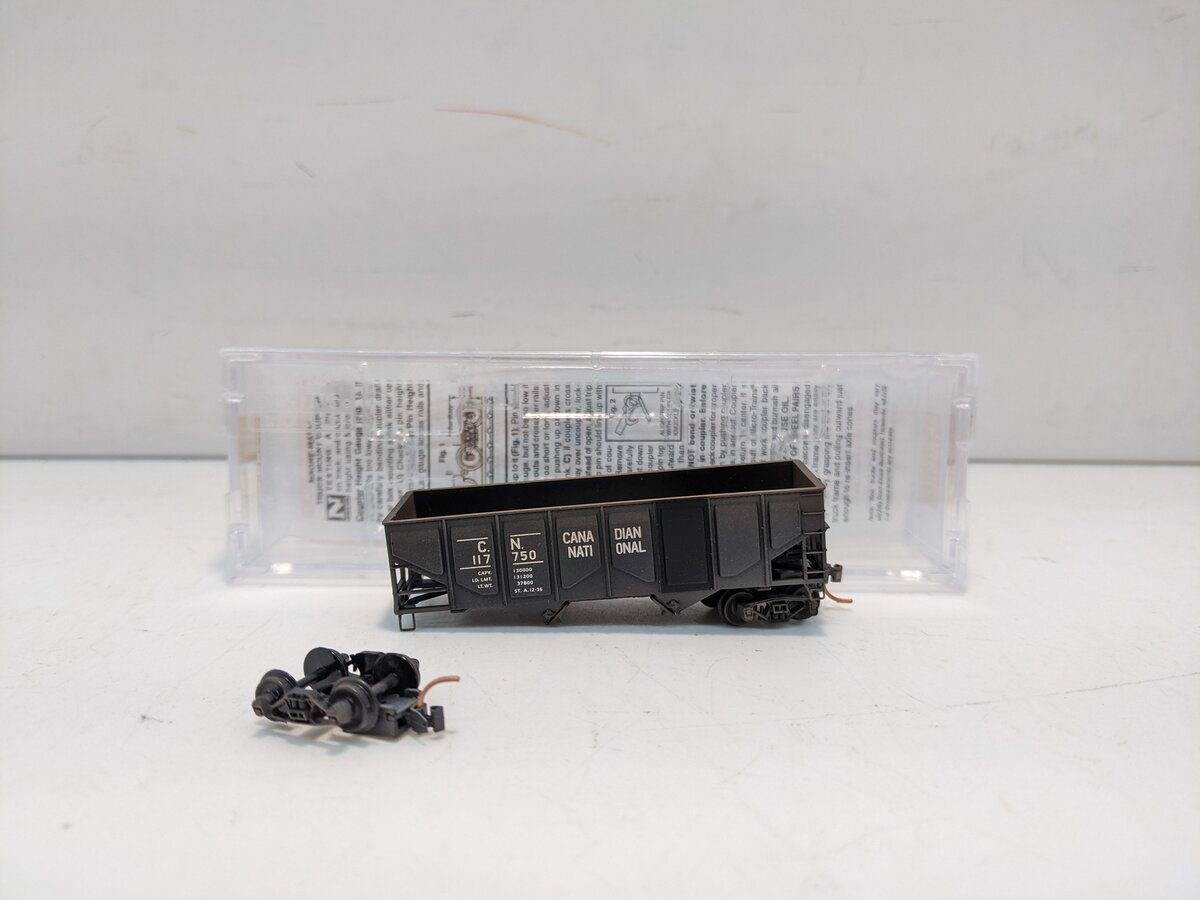 Micro-Trains 08544070 N Canadian National Weathered 33' 2 Bay Hopper #117750