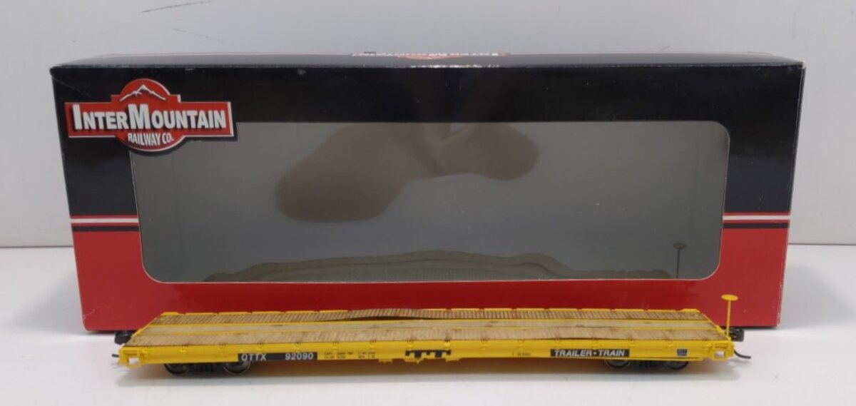 InterMountain 46401 HO Trailer Train 60' Wood Deck Flat Car