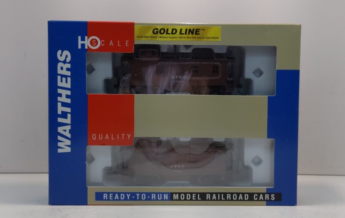 Walthers 932-27583 HO Santa Fe 1300 Series Wood Caboose 2-Pack