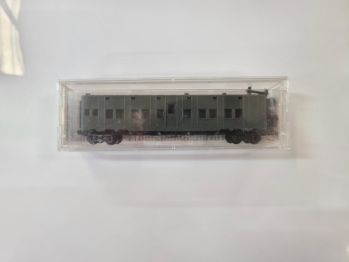 Micro-Trains 11600000 N Undecorated 50' Troop Sleeper Car