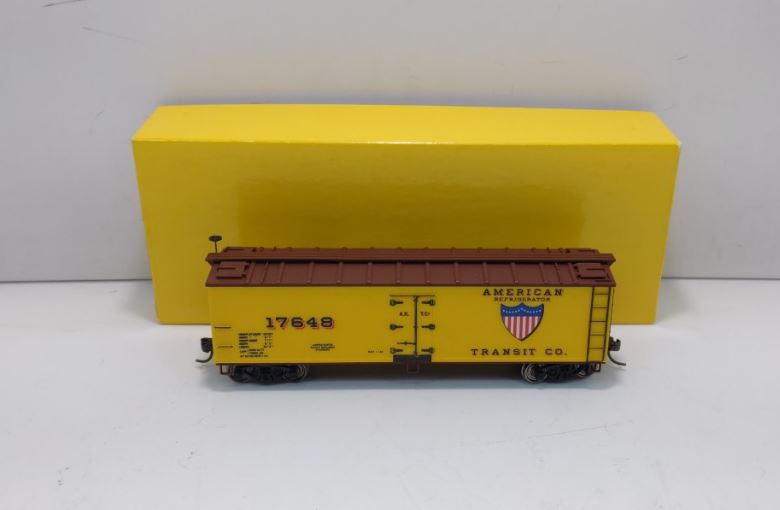 Accurail 4851 HO Scale A.R.T. Reefer Car Steam Era Classic Kit