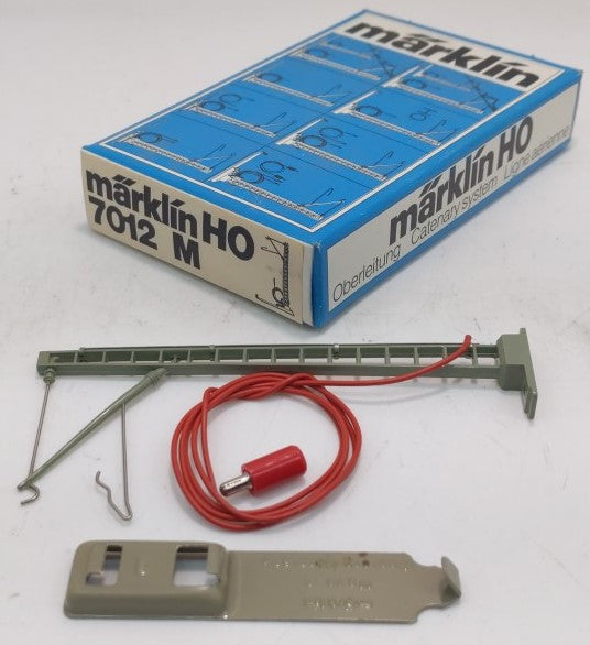 Marklin 7012 HO Catenary Signal Feeder Mast