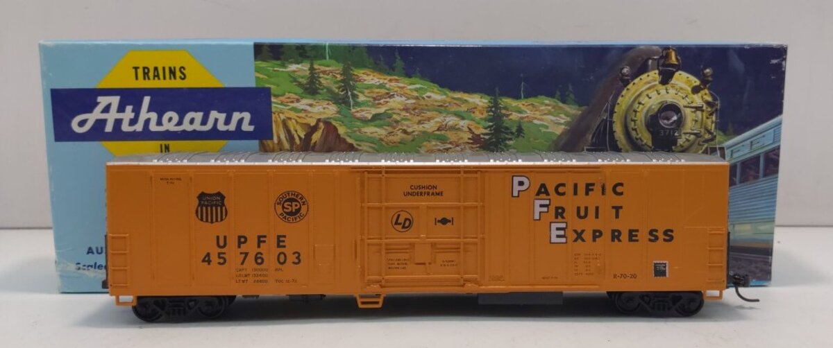 Athearn 5465 HO Union Pacific Fruit Express 57' Reefer Kit #457603