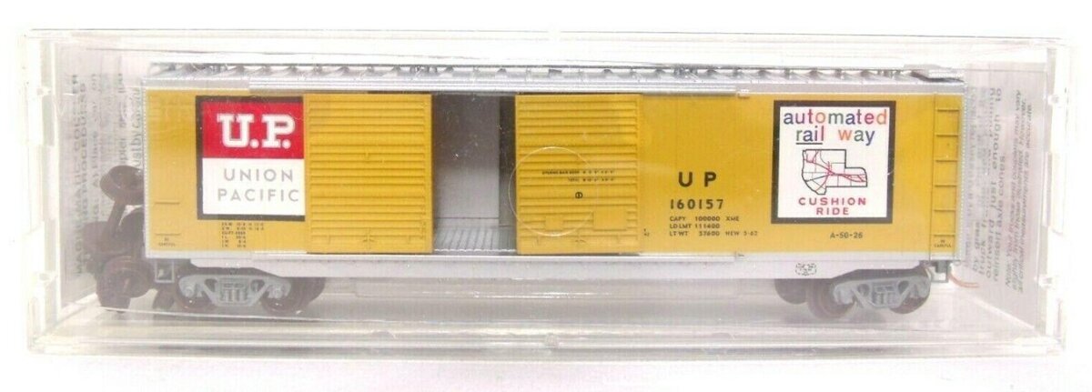 Micro-Trains 03400310 N Union Pacific 50' Standard Double Door Boxcar #160157