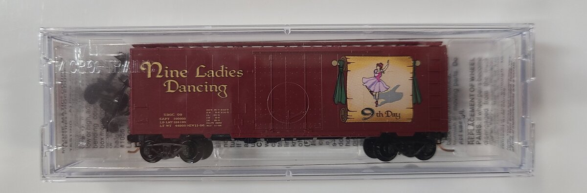 Micro-Trains 02100509 N Nine Ladies Dancing 40' Plug Door Christmas Boxcar #09