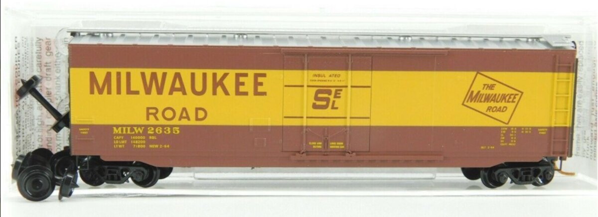 Micro-Trains 03200420 N Milwaukee Road 50' Standard Plug Door Boxcar #2635