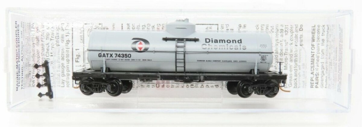 Micro-Trains 06500190 N Diamond Chemicals 39' Single Dome Tank Car #74350