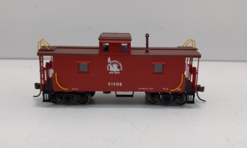 Atlas 20003682 HO Jersey Central Cupola Caboose #91508
