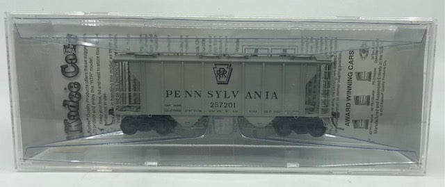 Kadee 8335 HO Pennsylvania Railroad PS-2 2-Bay Covered Hopper #257201