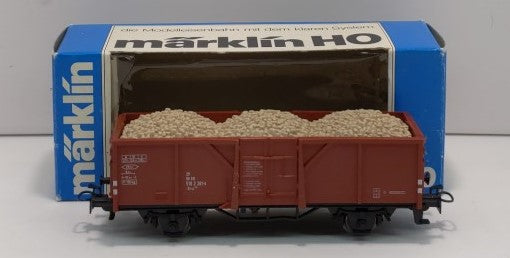 Marklin 4431 HO Scale Hopper Car w/ Load