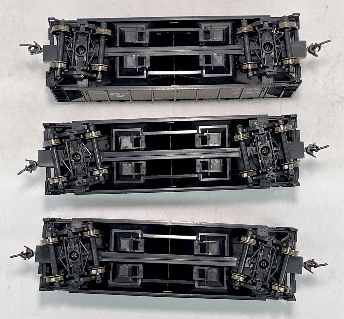 Kato 38-0101 HO C&O A.C.F. 70 Ton Covered Hopper Kit (Set of 3)