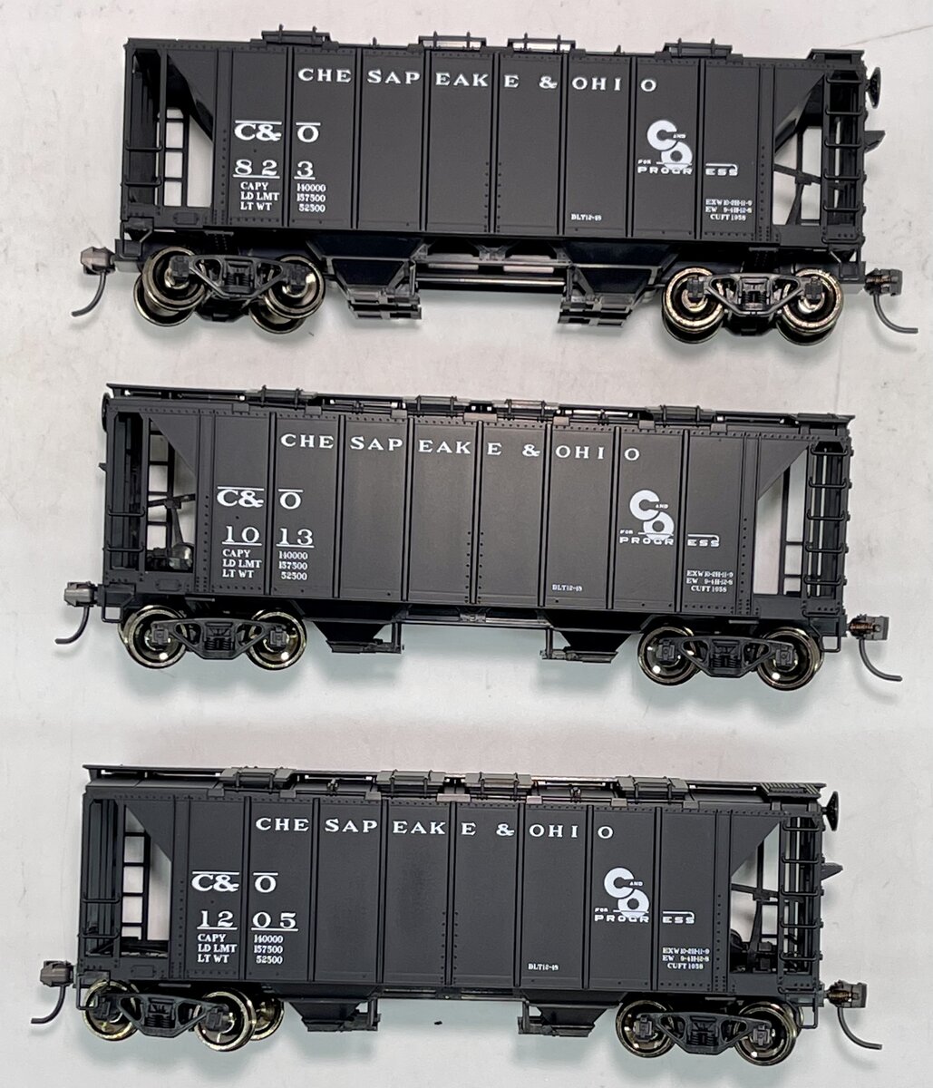 Kato 38-0101 HO C&O A.C.F. 70 Ton Covered Hopper Kit (Set of
