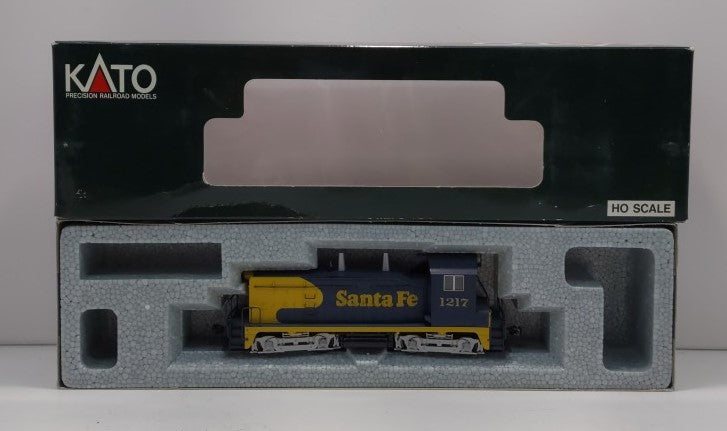Kato 37-112 HO AT & Santa Fe EMD NW2 Phase II Diesel Locomotive #1217