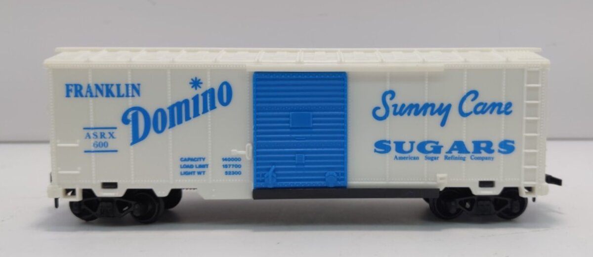 Model Power 8006 HO Domino Box Car #600
