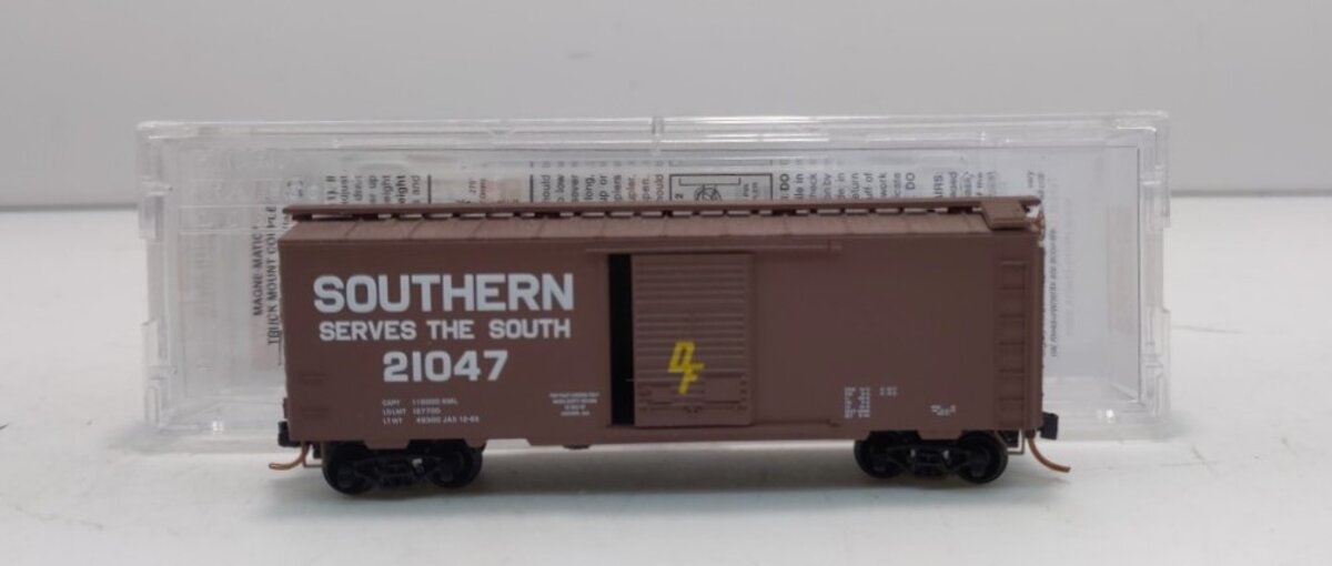 Micro-Trains 02000896 N Southern Railway 40' Standard Single Door Boxcar #21047